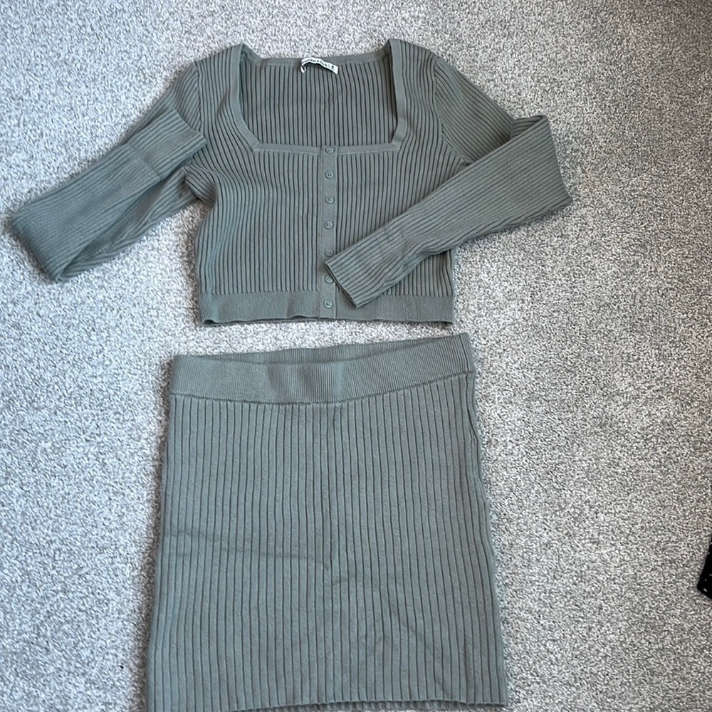 Sweater mini skirt and cropped sweater set